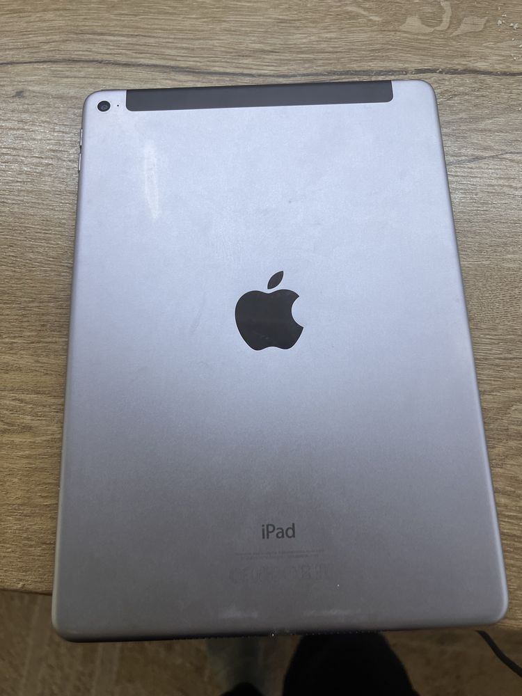 iPad Air 2 в идеальном состоянии