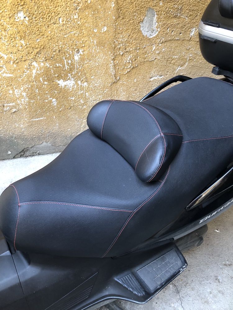 Suzuki burgma 650
