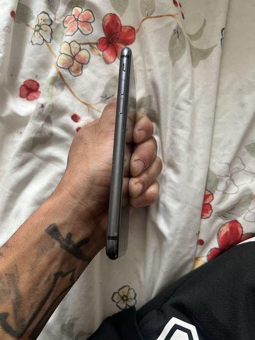 Vand iphone 8 sanatete baterie 87