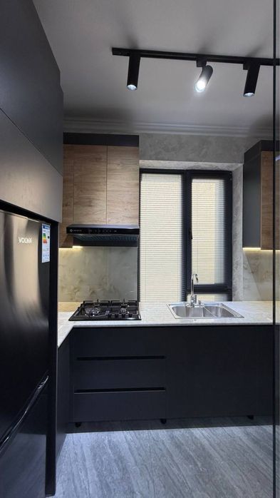 Продается 2 ком. Каартира площадью 46 кв.м. В Согдиане ор. Мед.Колледж