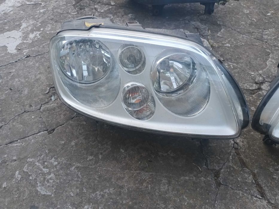 ляв  десен фар за фолксваген туран кади туаран VOLKSWAGEN TOURAN CADDY