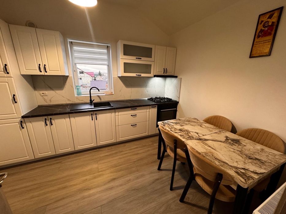 Inchiriez Apartamente