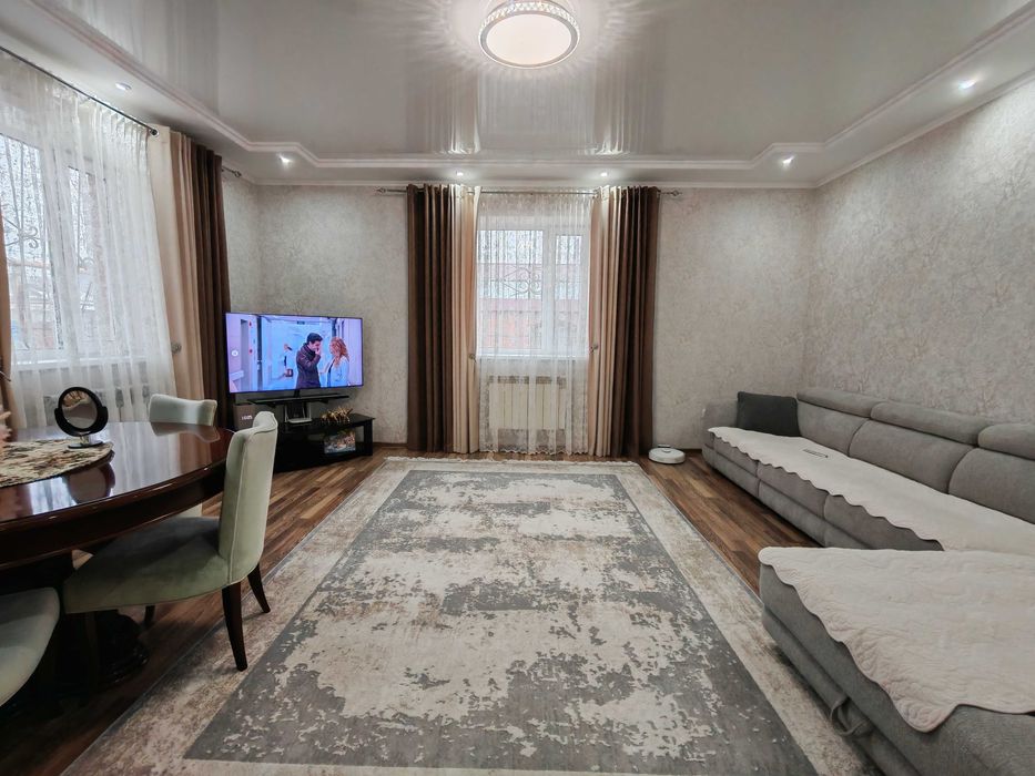 Дом в ж.м. Дружба 131 м2 участок 12 соток, гараж, баня