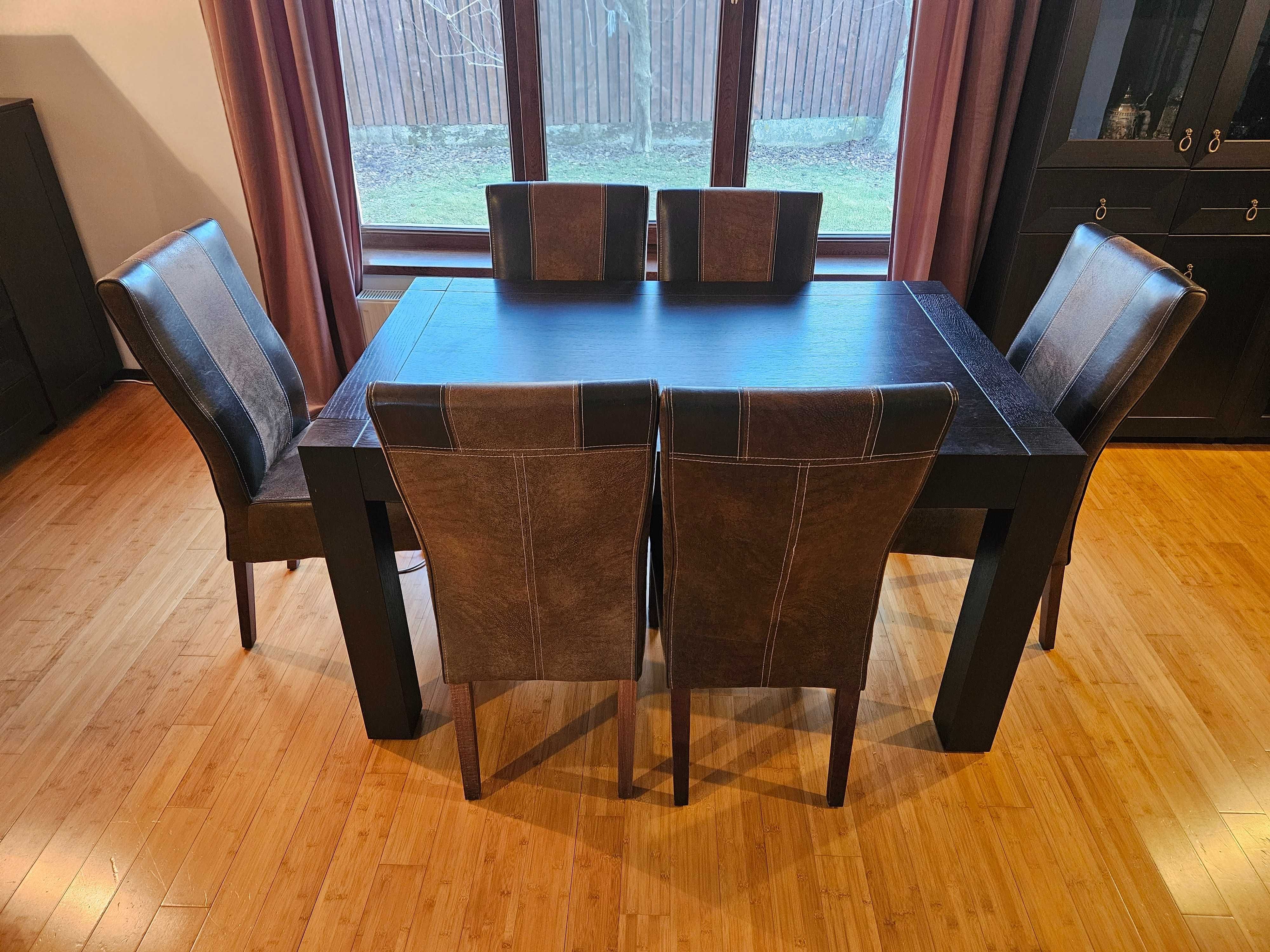 Vand masa cu 6 scaune