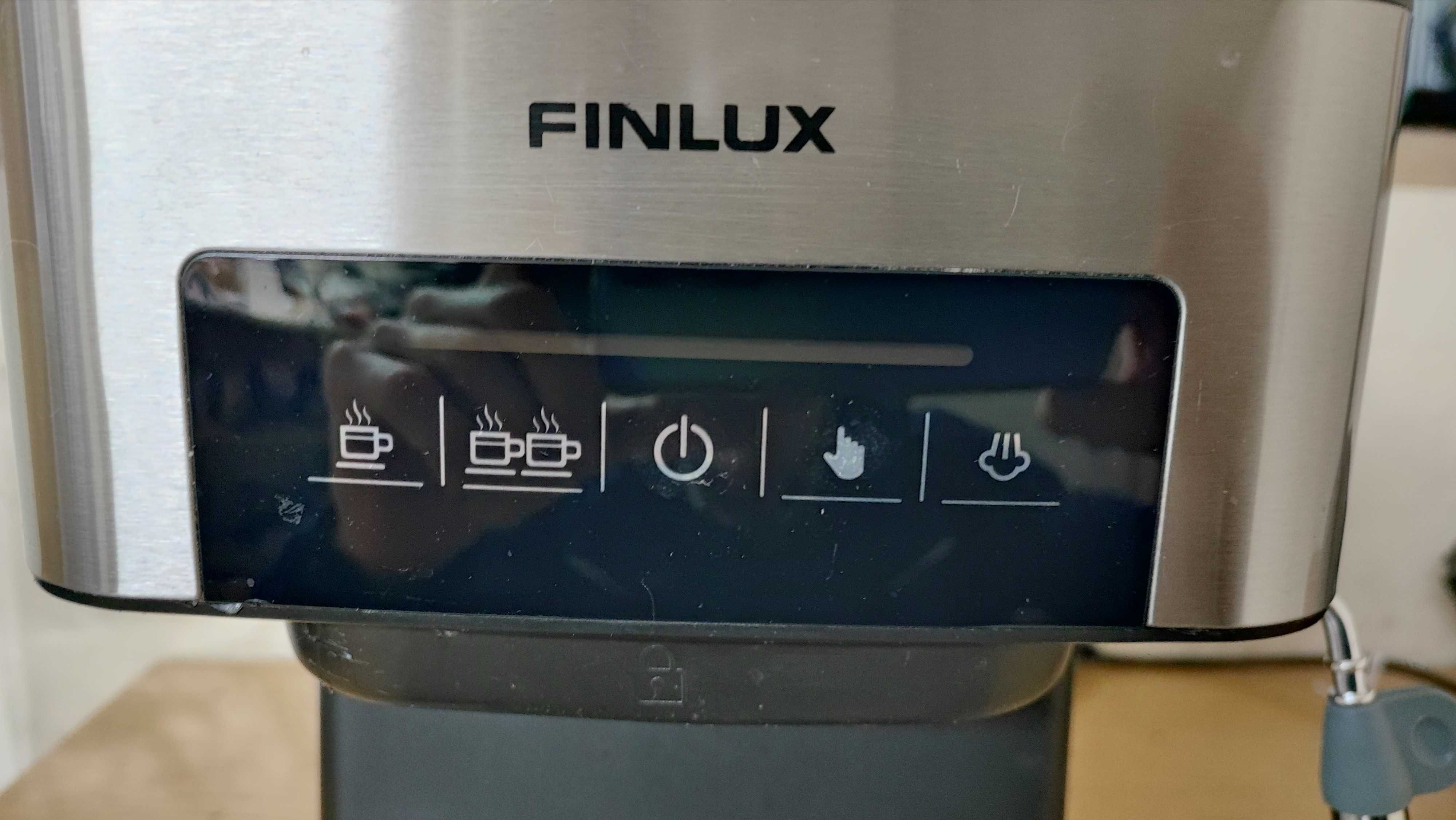 Продавам кафемашина FINLUX FEM-1794