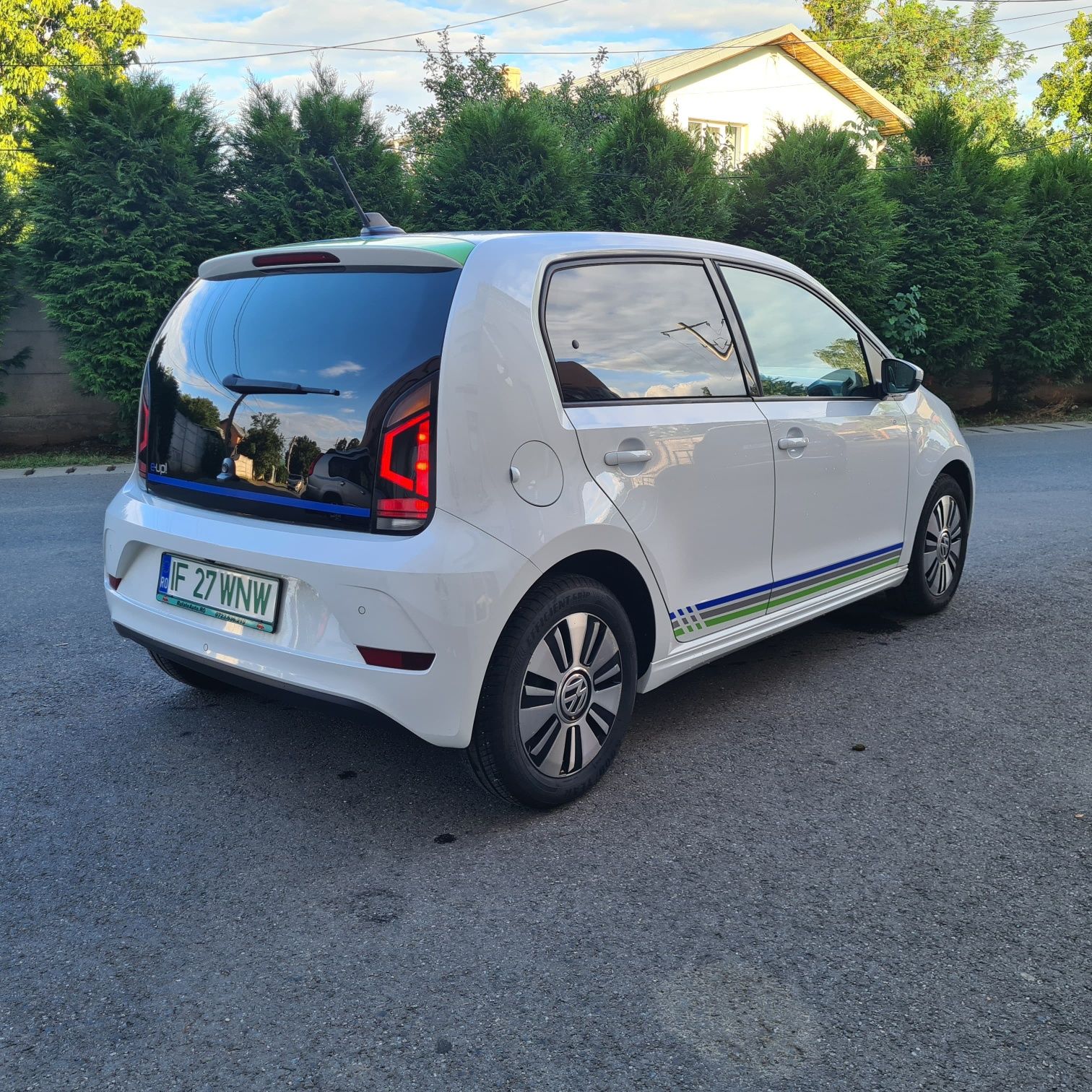 Volkswagen Up electric