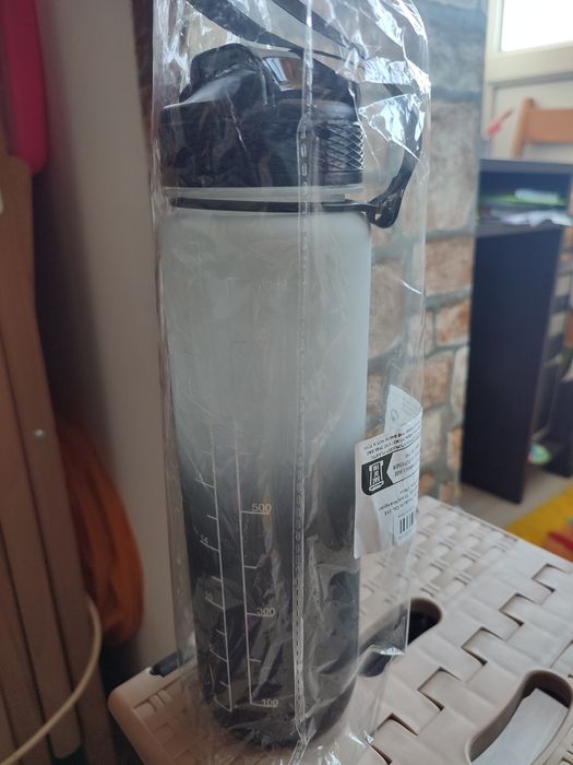 Sticla plastic cu scala temporala