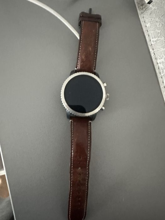 Fossil Q Explorist HR Gen 4