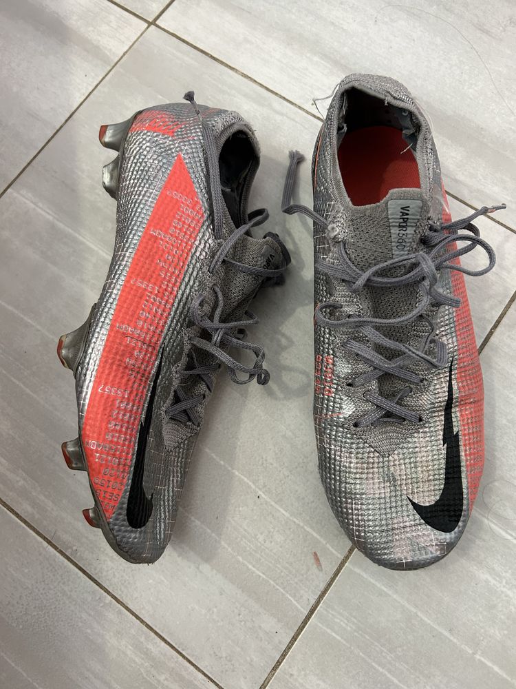 Бутонки Nike mercurial magista phantom adidas predator обувки Puma