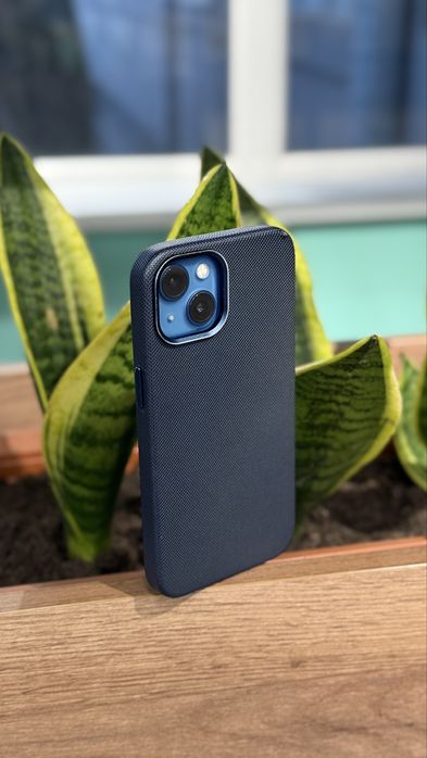 Apple iPhone 13 синий 128GB в идеале