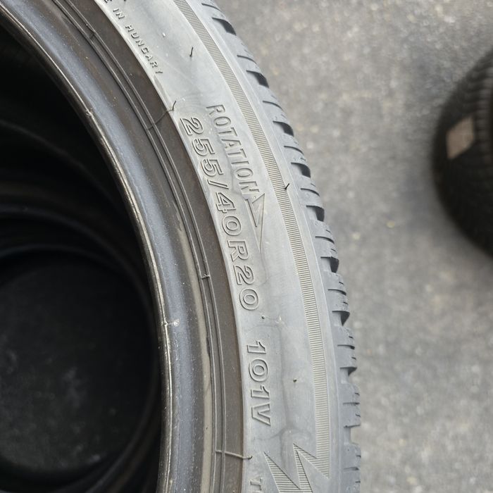 2x 255/40/20 M+S BRIDGESTONE 2021 Stare excelentă