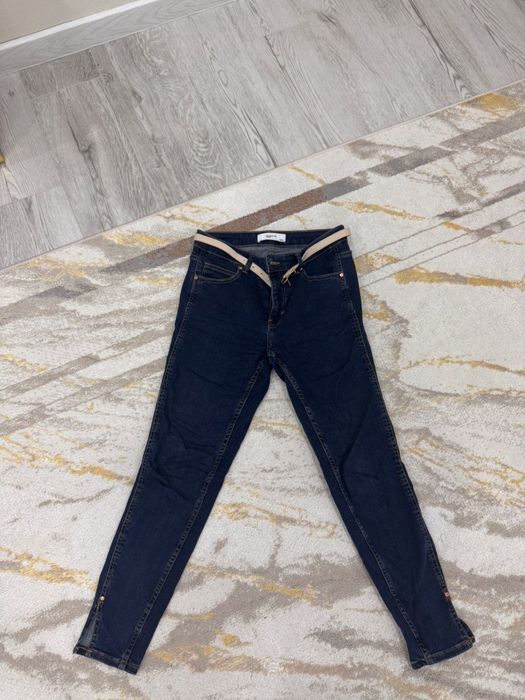 Скинни джинсы женская