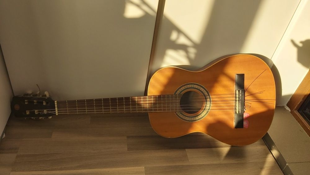 Chitara clasica (sau spaniola)