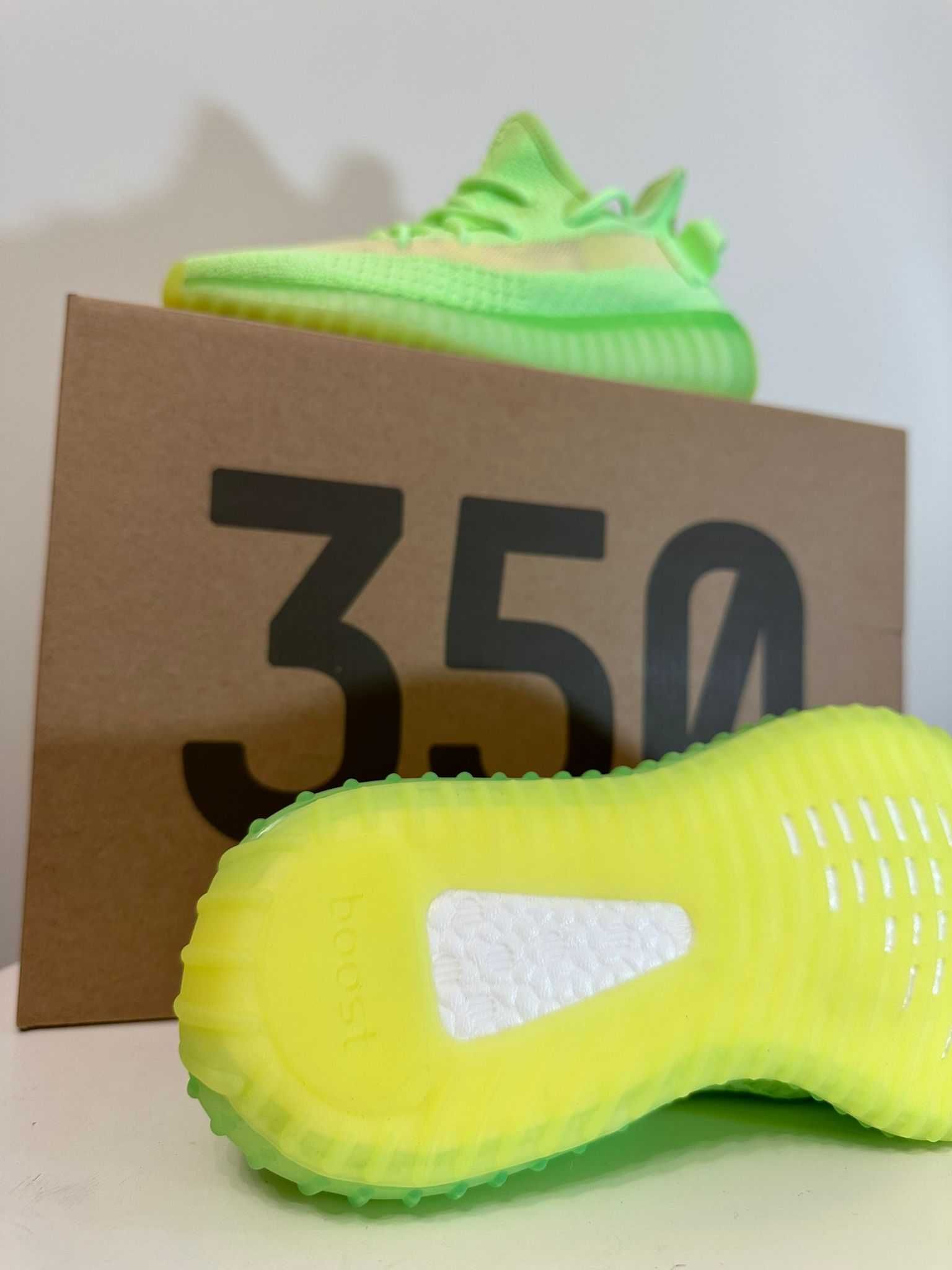 Yeezy Boost 350 V2 - Verde Neon