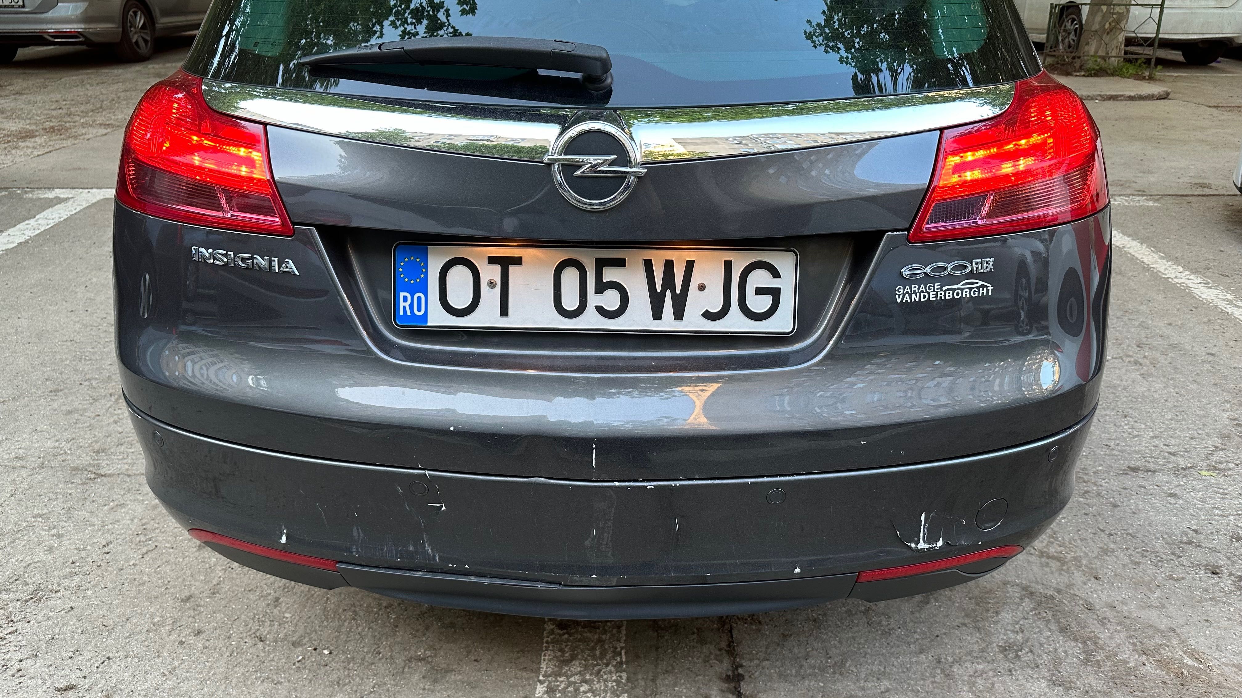 Opel Insignia Sports Tourer SW 2012