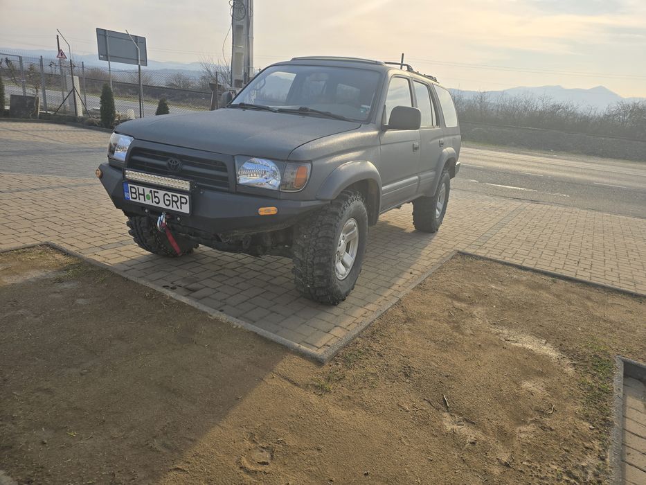 Toyota 4runner 3.4 benzina anul 1998e
