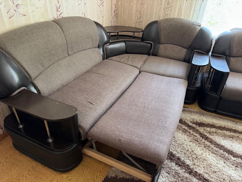 Продам диван с креслом