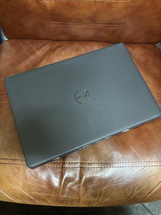 Dell latitude 3510  i3 gen 10 8gb ram ssd256gb