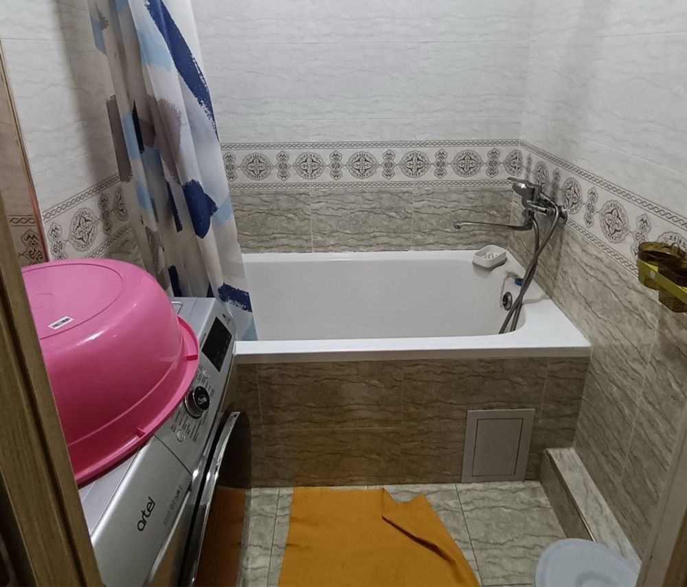 Yunsobod 4 kv Unversam bozor