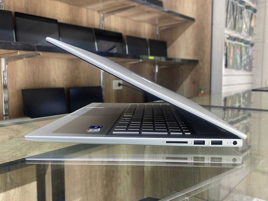 HP ENVY 17 15 Core i7-1255U озу16гб 256ssd Сенсорный