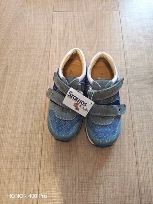 De vânzare încălțăminte pentru băieți mărimea 27