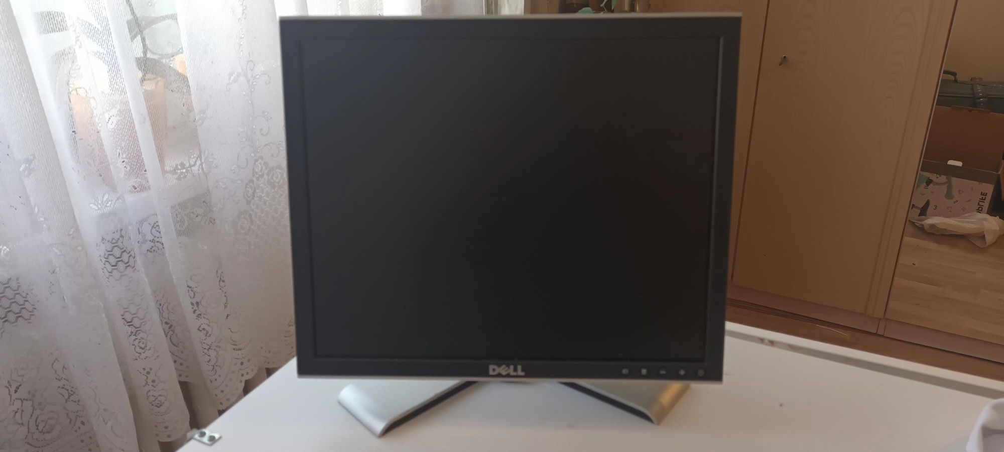 Monitor Dell 17 inch(43CM)