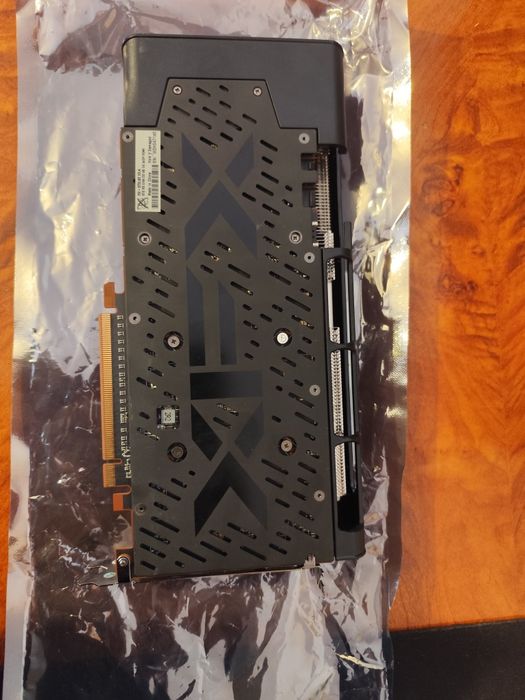 Vand Placa video XFX Radeon RX 5700 DD 8GB GDDR6 256-bit