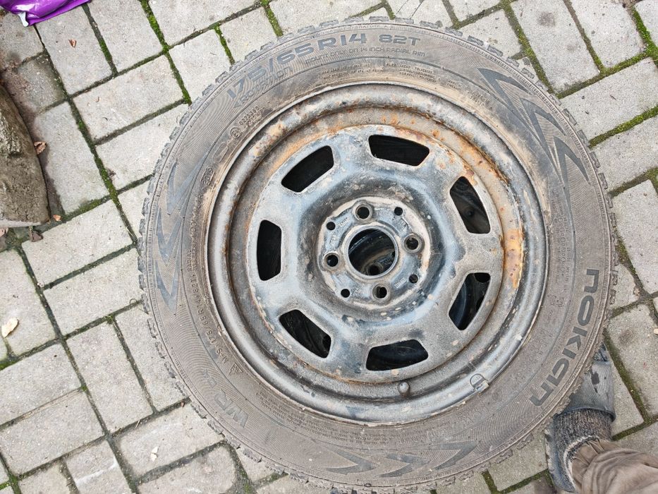 Anvelope iarna cu jante otel