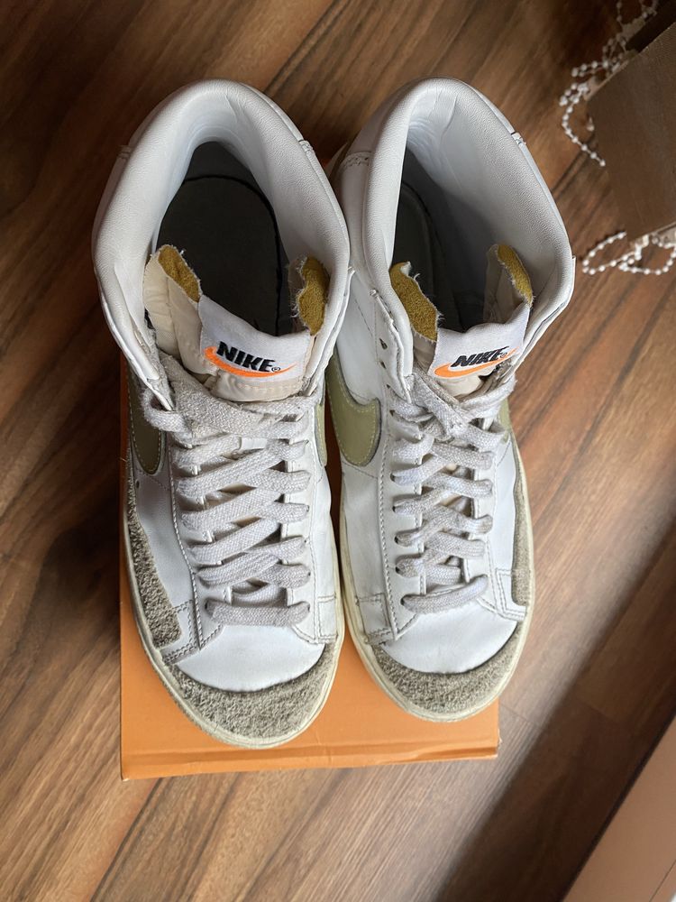 Nike Blazer Mid ‘77