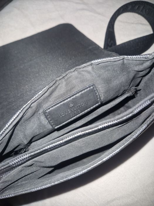 Louis Vuitton мъжка чанта през рамо оригинална закупена от Италия