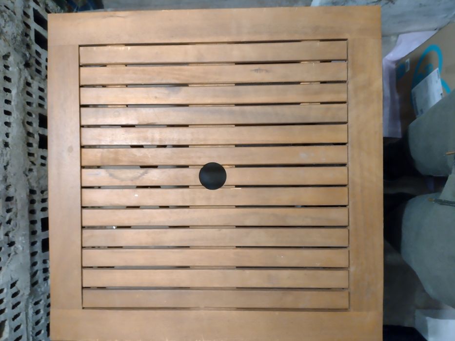 Vând Masă de terasă