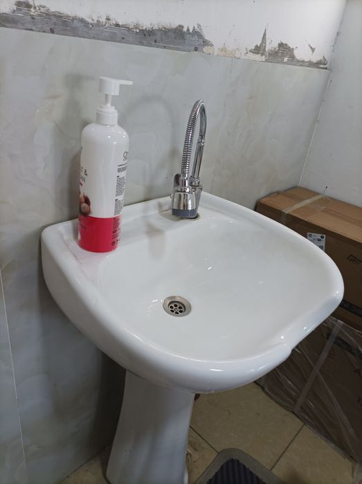 Sartarosh xona moykasi sotiladi