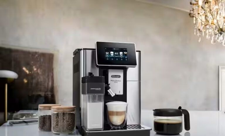 Кофемашина De'Longhi  ECAM610.55 SB