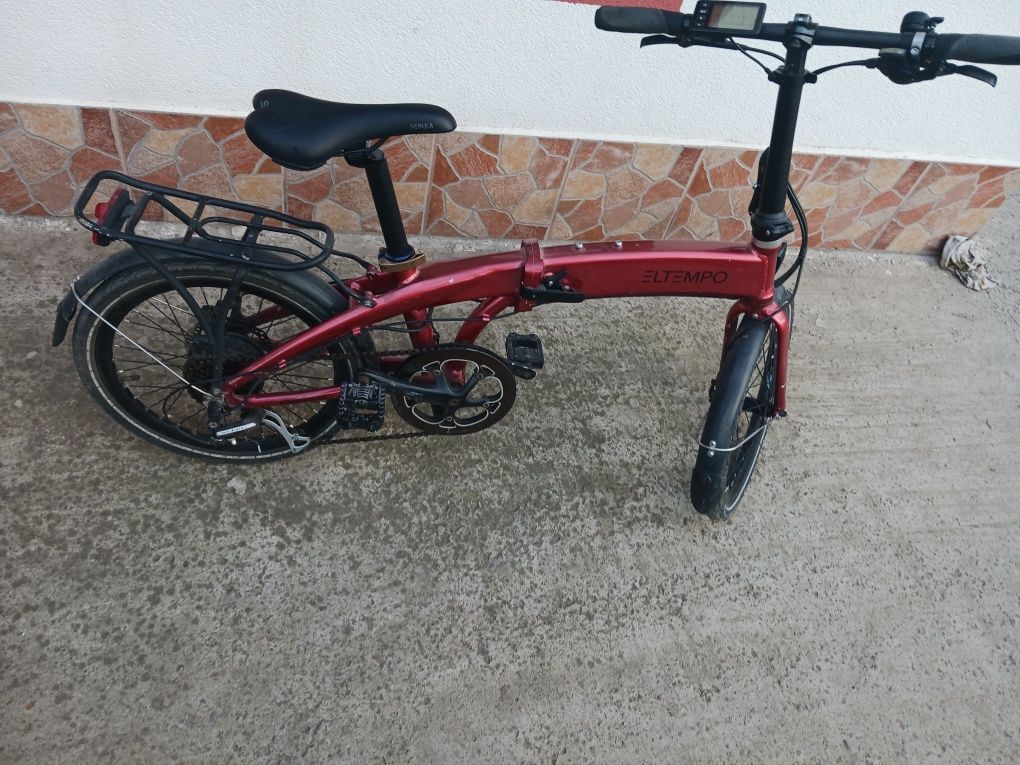 Bicicleta  pliabilă electrică .