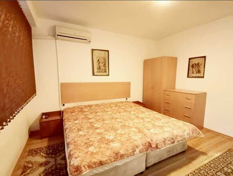 Дава се под наем Тристаен апартамент в Бургас, Възраждане - 80 кв.м за 229.5 € - Снимка #3