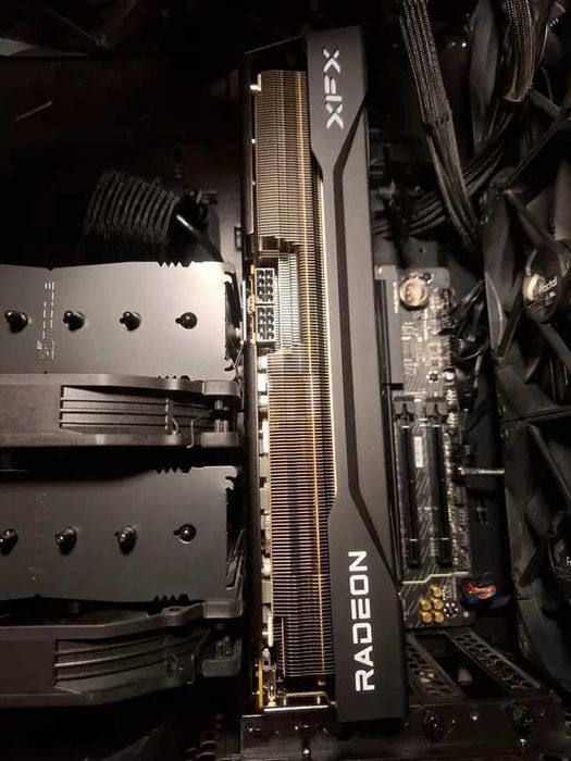 Геймърски компютър и периферия