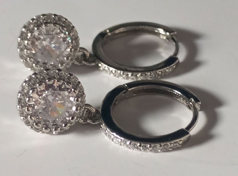 Cercei  argint cu moissanite