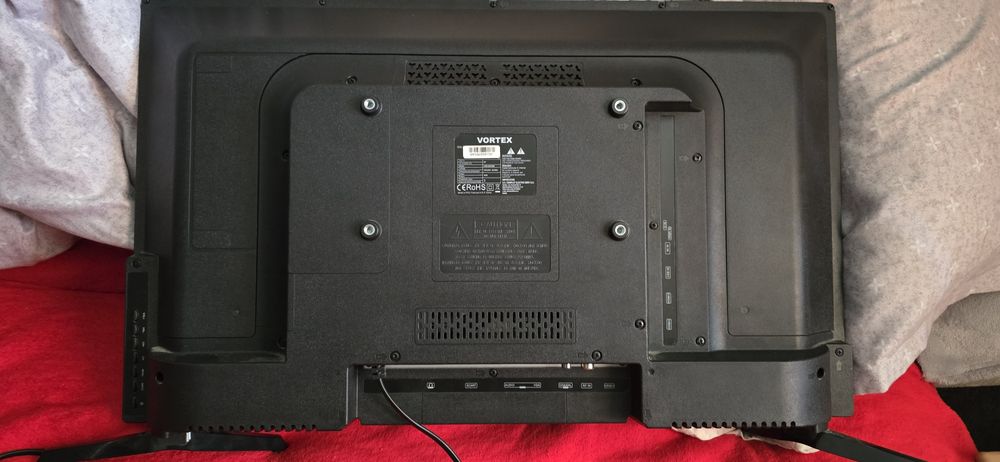 TV Vortex LEDV-24C11, 24 inch – pornește dar fără imagine