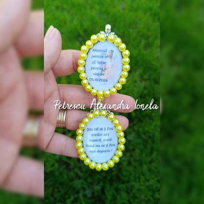 Broșe personalizate pentru buchetul miresei și al nasei