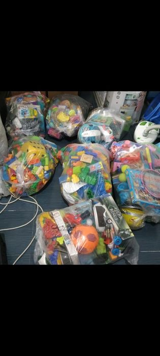 Jucari plus , la sac la bucata lot