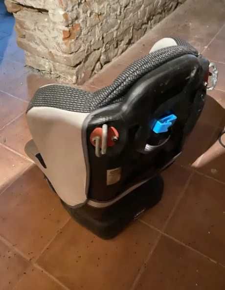 Бебешки/детско столче за кола chicco