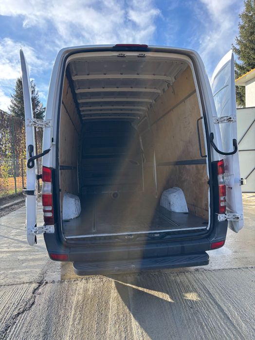 Mercedes Benz Sprinter