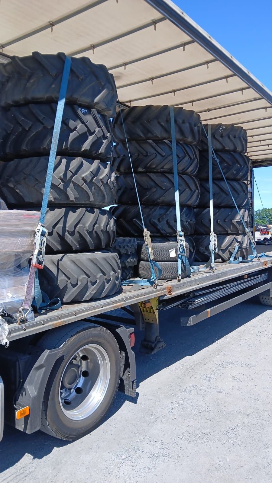 Piese utilaje agricole Anvelope Michelin 18,4 R 26 Taf,buldo excavator