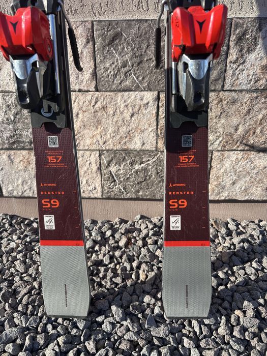 Schiuri Atomic 1,57 FIS