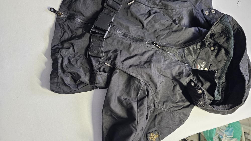 Geacă marca Refrigiwear