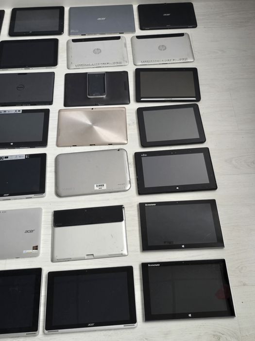 Tablete en-gros pentru piese, complete, fără ecrane sparte