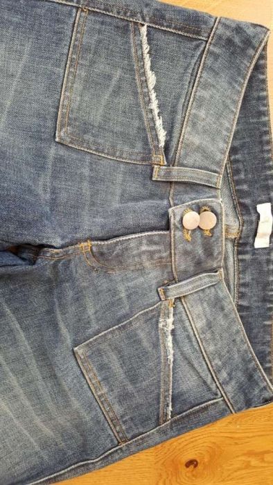 Blugi kookai evazati superbi pt o persoana scunda