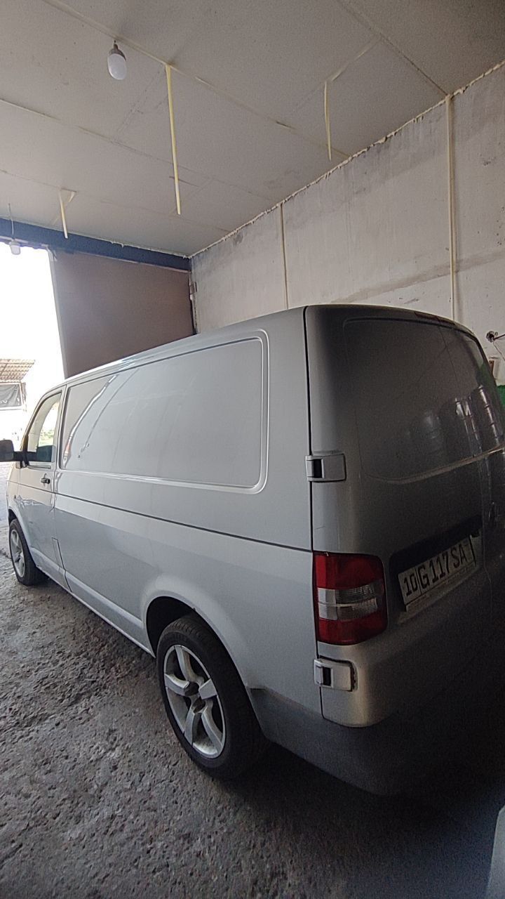 Volkswagen mashina