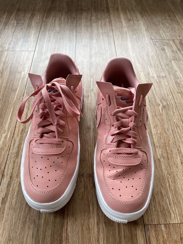 Чисто нови Nike W Air Force 1 Fontanka