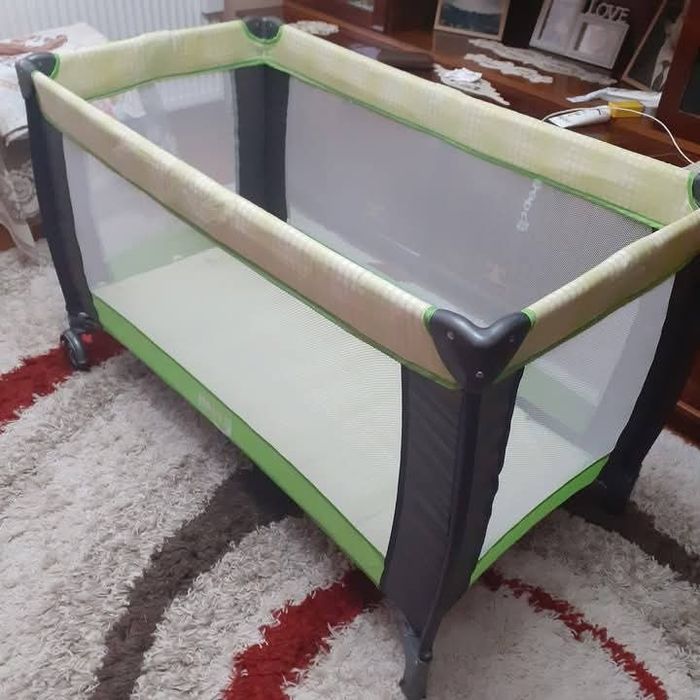 Pătuț copii rabatabil cu saltea Welpur cu spuma de memorie .